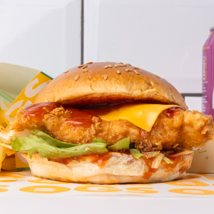 Hot Honey Chicken Burger [SPICY]